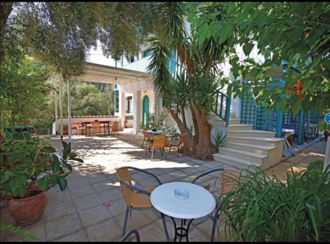 Áyios Nikítas Argo Rooms מראה חיצוני תמונה